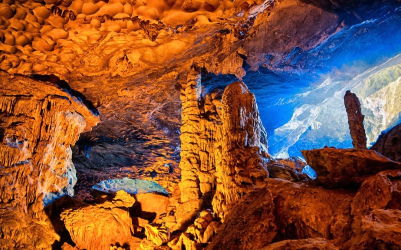 La grotte de la Surprise (Hang Sung Sot)