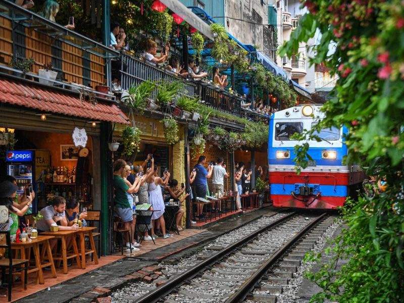 Rue du train de Hanoi