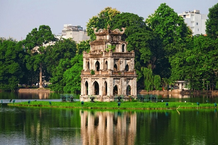 lac hoan kiem hanoi vietnam
