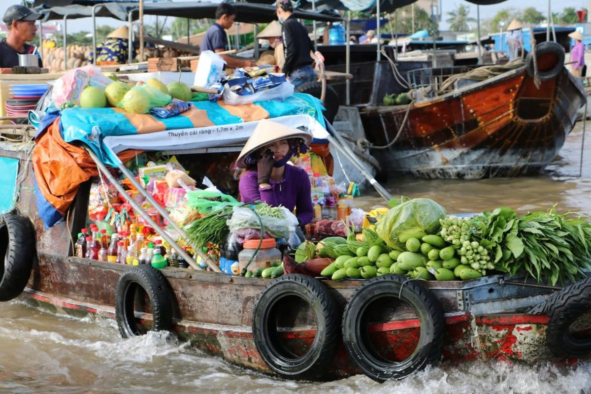 marche flottant cai rang vietnam