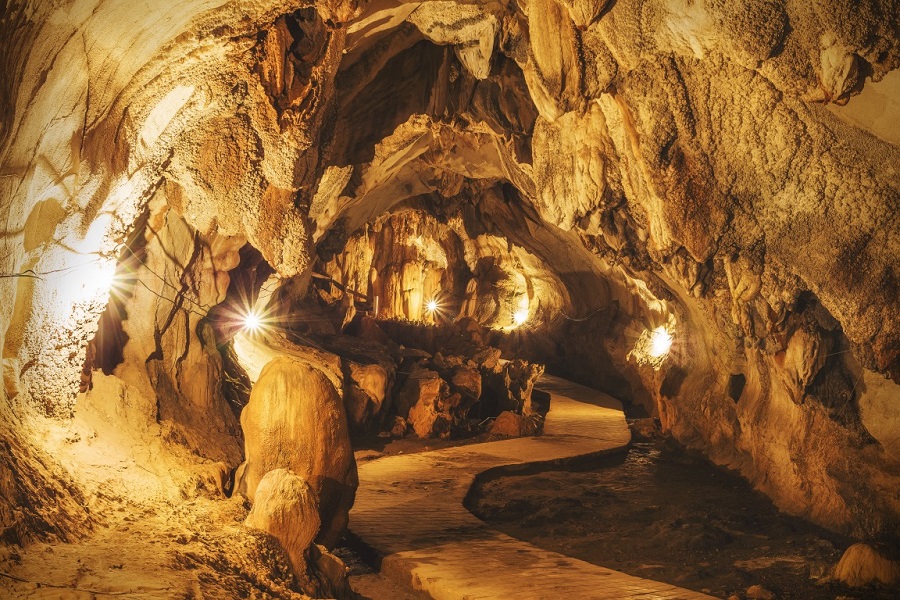 la grotte Tham Jang Laos