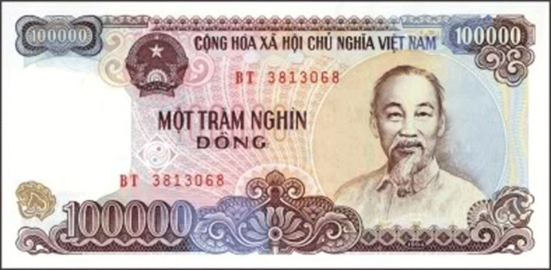 Billet de 100 000 đồng, la plus haute valeur de l’époque, émis le 1er septembre 2000