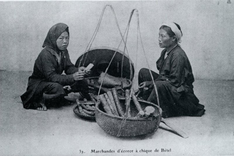 Le Code Hong Duc, sous la dynastie des Lê (XVe siècle), accorde aux femmes des droits d’héritage et de propriété.