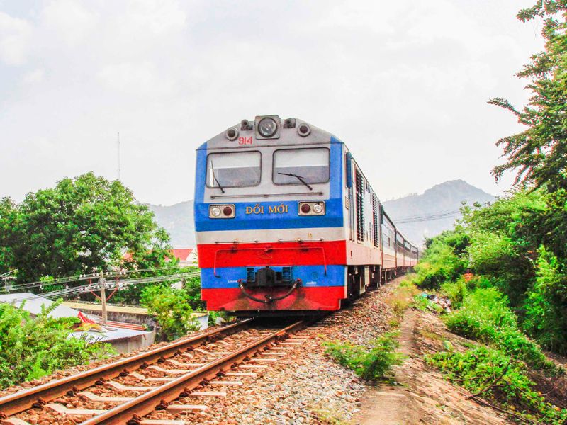 Train Hanoi Lao Cai
